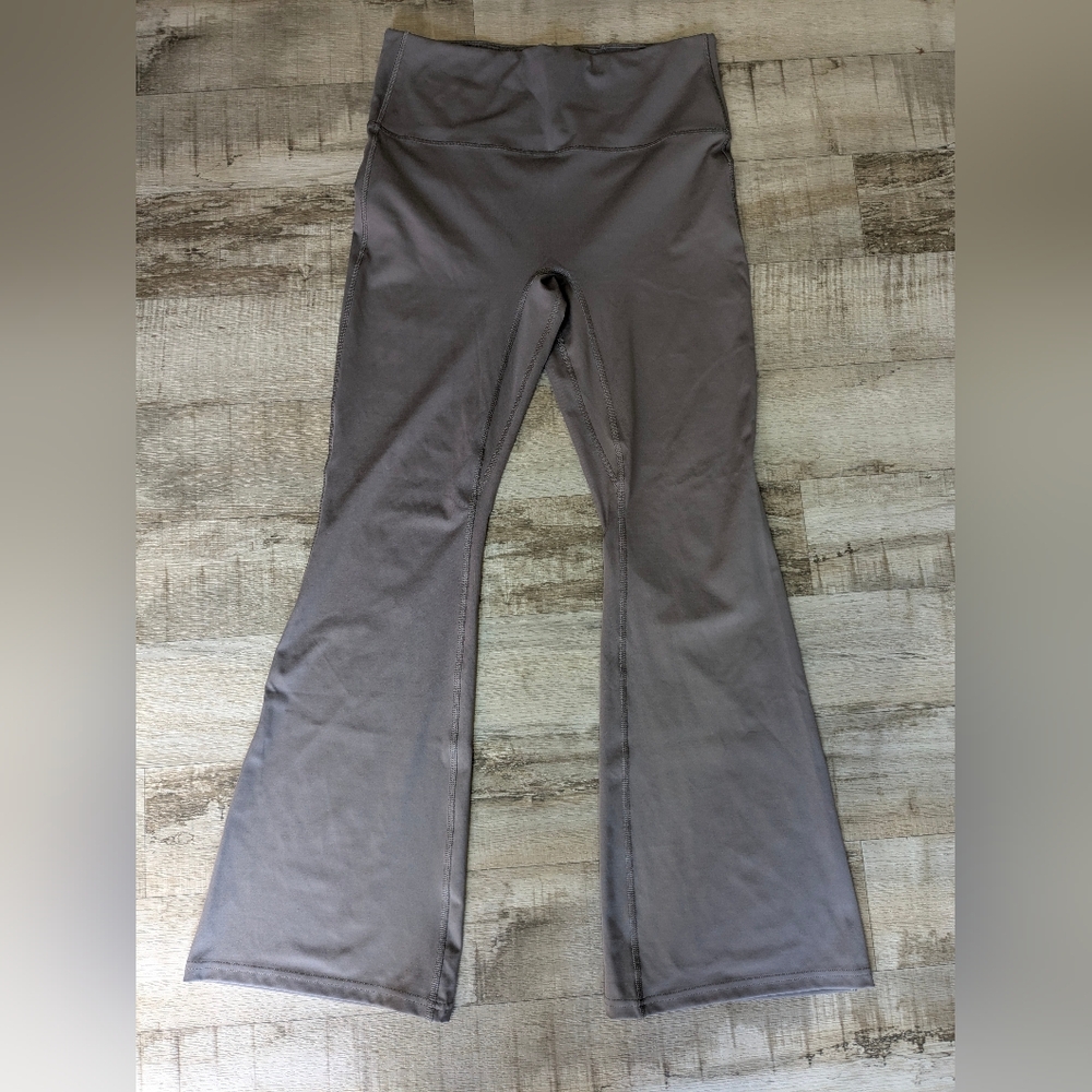 🏔️ All In Motion Flare Yoga Pants